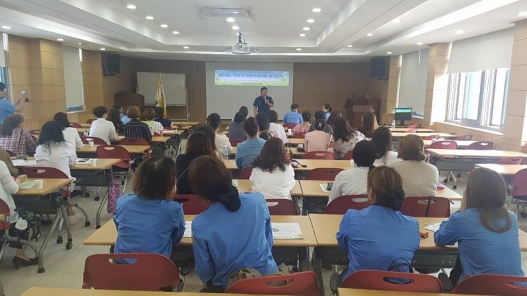 “ 군산 경찰서,  녹색어머니회 대상 특별 예방 강의 실시 ”