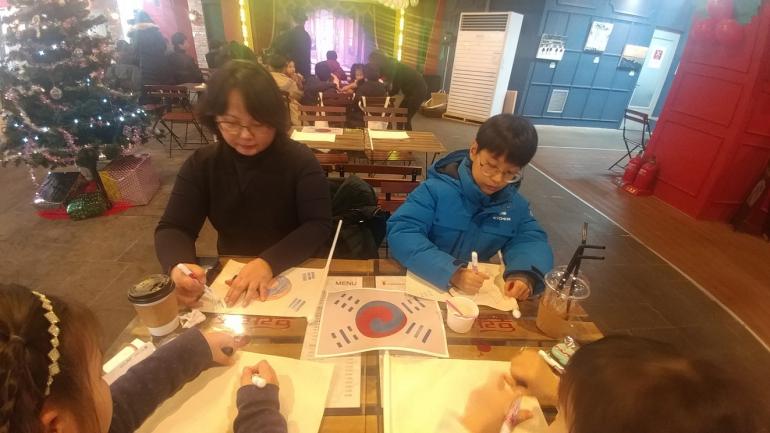 군산공설시장 청년몰사업단 새해 활기