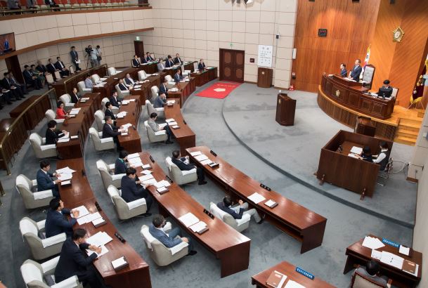 군산시의회 제215회 임시회 폐회