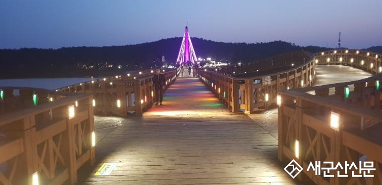 물빛다리 야간경관조명으로 새 단장