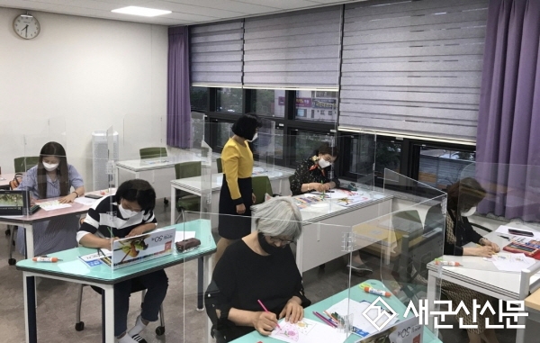 군산시평생학습관, 정규 2기 프로그램 운영