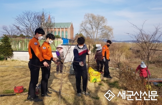 군산소방서, 청사 주변 철쭉 식목행사