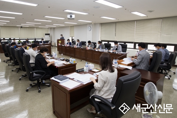시의회. 새만금자동차 수출복합센터 조성사업 간담회