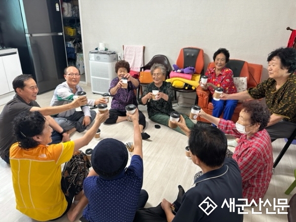 카페 포이제, 해신동 경로당 음료 나눔