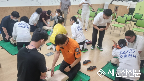 군산소방서, 발달장애인 대상 CPR 교육 실시