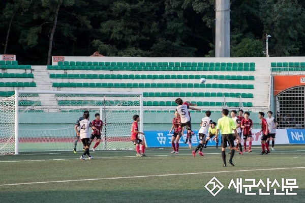 축구 꿈나무들의 열기 가득, 금석배 전국중학생축구대회 개최