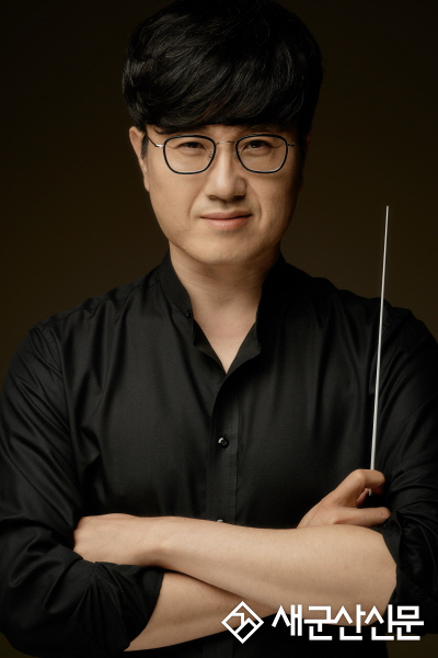 고향 군산에서 울리는 세계의 선율 송안훈 지휘자와 문정현 바리톤이 선사하는 특별한 가을밤