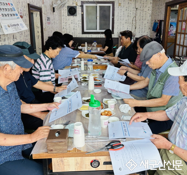 삼학동 홍종철 동장, 폭염 관련 관내 경로당 회장과 간담회 개최