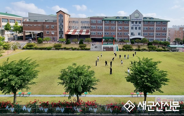 군산여상 3학년 재학생 4명, 지역인재 국가직 공무원 1차 합격