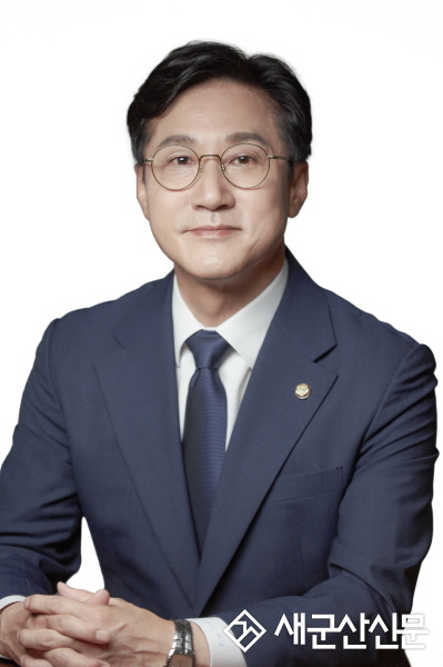 (뉴스초점) 신영대 의원 전사무장 유죄 확정, 신 의원 의원직 상실