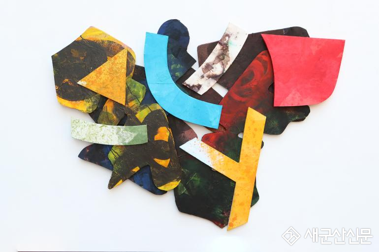 (톡톡 군산) 최광석 교수 개인전, ‘사라지지 않는 것들의 스며드는 시간’