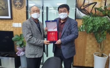 (지역 화제) 군산원협 박태남·신숙자 부부, 스타농업인상