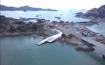 ‘고군산카훼리호’ 차도선, 장자도 선착장 취항
