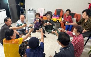 카페 포이제, 해신동 경로당 음료 나눔