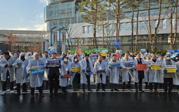 “600여 명 시민들과 함께 새만금 관할권 사수”