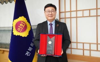 전북특별자치도의회 ‘문승우 의장’ 전북 체육 발전 공로 인정, 대한체육회 감사패 받아